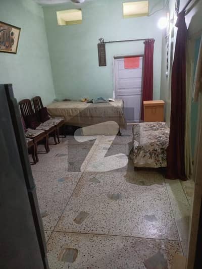 فیڈرل بی ایریا ۔ بلاک 18 فیڈرل بی ایریا,کراچی میں 6 کمروں کا 5 مرلہ مکان 1.75 کروڑ میں برائے فروخت۔