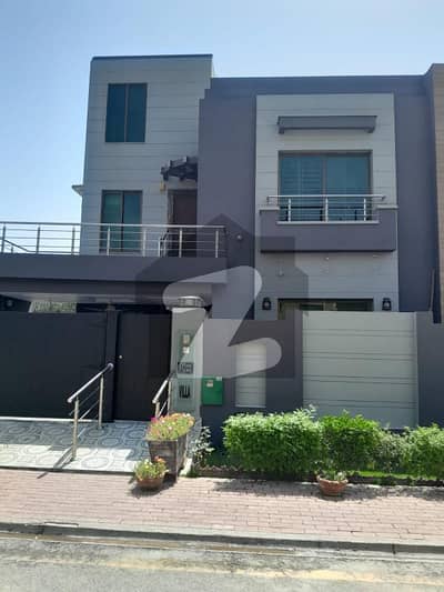 10 Marla Upper Portion Available For Rent In Rafi Block Bahria Town Lahore