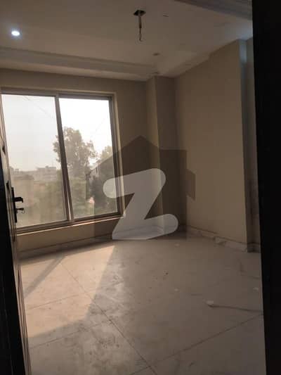 چنار باغ لاہور میں 2 کمروں کا 6 مرلہ فلیٹ 19.0 ہزار میں کرایہ پر دستیاب ہے۔