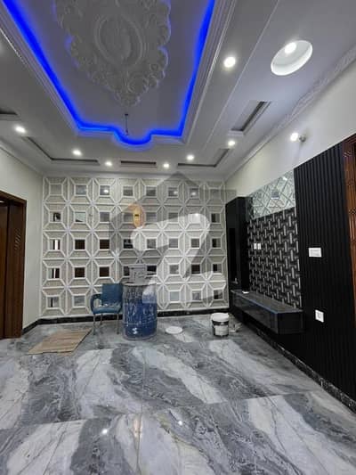 شاہین ولاز شیخوپورہ میں 5 کمروں کا 7 مرلہ مکان 1.9 کروڑ میں برائے فروخت۔