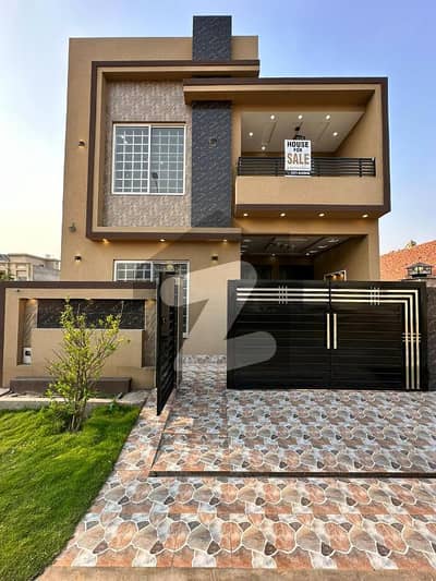 5 Marla Beautifully Designed House For Sale In Park View City Lahore