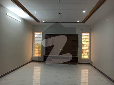 1 Kanal House For Sale In D-17