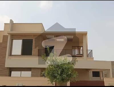 بحریہ ٹاؤن کراچی کراچی میں 5 کمروں کا 11 مرلہ مکان 2.6 کروڑ میں برائے فروخت۔