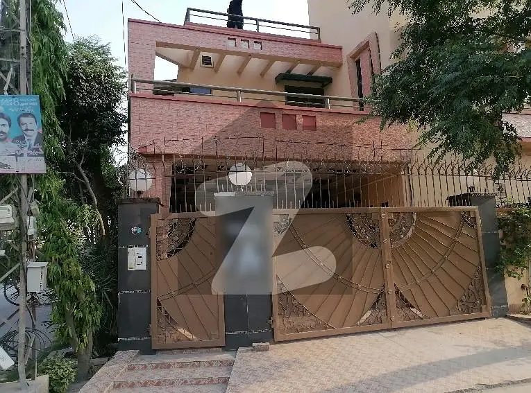 12MARLA house for rent Johar town phase 1 block F2 near doctor hospital near G1 market tilted and Marbal following