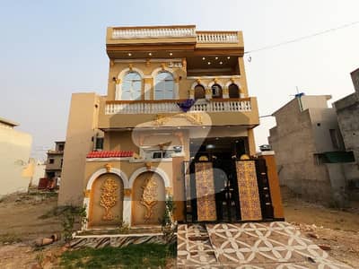 وائٹل ہومز ڈی ڈی وائٹل ہومز ہاؤسنگ سکیم,لاہور میں 3 کمروں کا 3 مرلہ مکان 1.1 کروڑ میں برائے فروخت۔