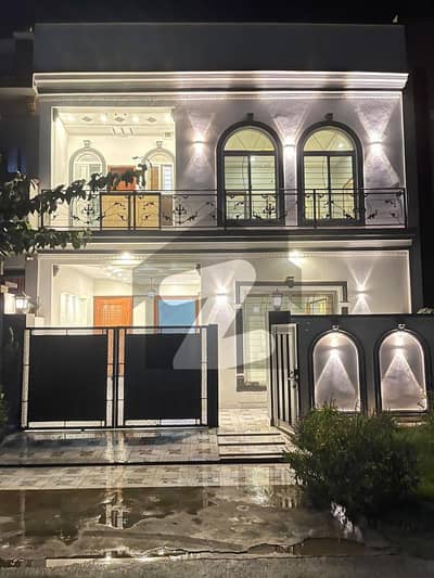 5 Marla Brand New House For Sale In Executive Block Park View City Lahore
