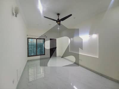 10 Marla Lush Condition Double Unit House Available For Rent In Bahria Town