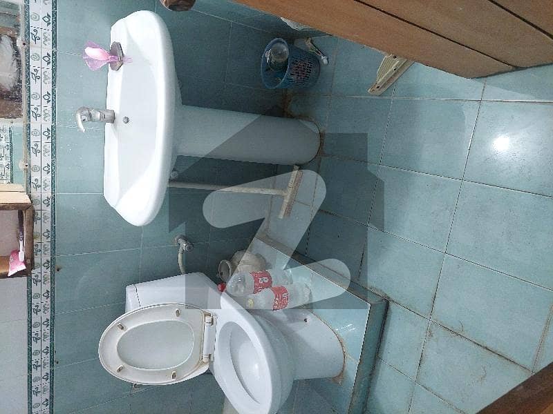 ZONG OFFICE KURI BAHRIA ROAD OFFICE BECHLOR ROOM NIH NARC. 12000