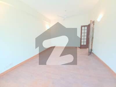 Open Facing 3 Bed Fully Renovated Flat in F-11 Markaz For Sale