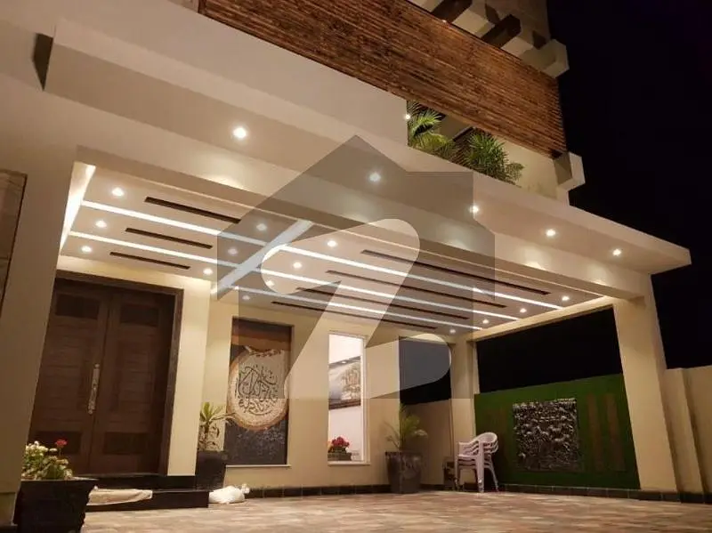 Super Luxury Modern Semi Furnished Kanal House in DHA phase 5