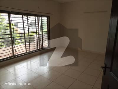 Prime Location 17 Marla Brig House Available For Rent In Askari 10