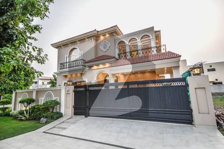 10 MARLA SPANISH HOUSE FOR SALE NEAR MCDONALD IN DHA PHASE 3