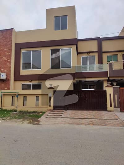 5 Marla House available for rent in Tulip Block bahria town lahore