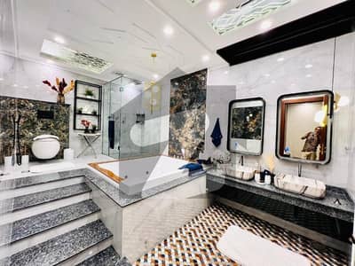 FULLY FURNISHED BEAUTIFUL DESIGNER LUXURY HOUSE.