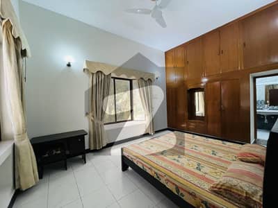 Luxurious Upper Portion With Separate Gate On Prime Location