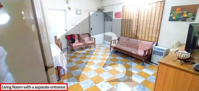 Beautiful 3 bedroom Flat Available in at MA Jinnah Road