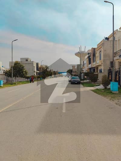 3 MARLA RESIDENTIAL PLOT FOR SALE WITH POSSESSION AL KABIR TOWN PHASE 2