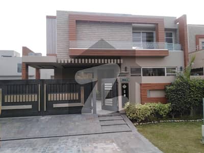 1 Kanal Modern Design House Available For Sale in DHA Phase 3