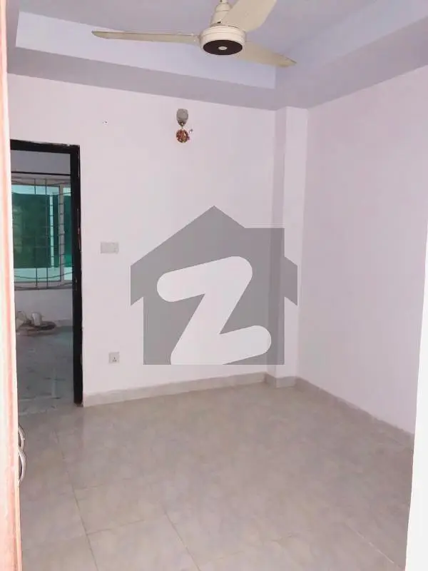 E-11 Flat Sized 900 Square Feet For Rent