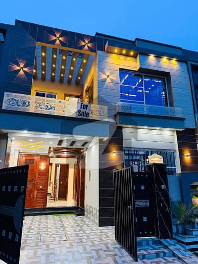 5 Marla Brand New Luxurious House For Sale In BB Block Bahria Town Lahore