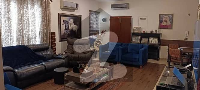 ڈی ایچ اے فیز 6 ڈی ایچ اے ڈیفینس,کراچی میں 6 کمروں کا 1 کنال مکان 10.0 کروڑ میں برائے فروخت۔