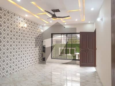 1 KANAL HOUSE FOR SALE in BLOCK EME DHA