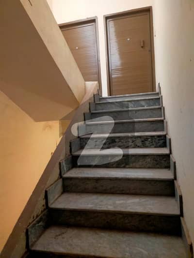 4.5 Marla 2nd Floor Flat M. A Jinnah Road For Rent
