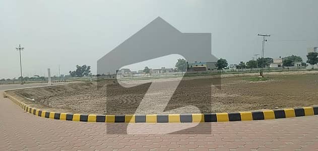 Prime Location 5 Marla Plot For Sale In Diamond Block Park View City Lahore