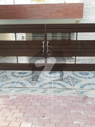 بحریہ ٹاؤن ۔ سکندر بلاک بحریہ ٹاؤن ۔ سیکٹر ایف,بحریہ ٹاؤن,لاہور میں 4 کمروں کا 13 مرلہ مکان 5.25 کروڑ میں برائے فروخت۔