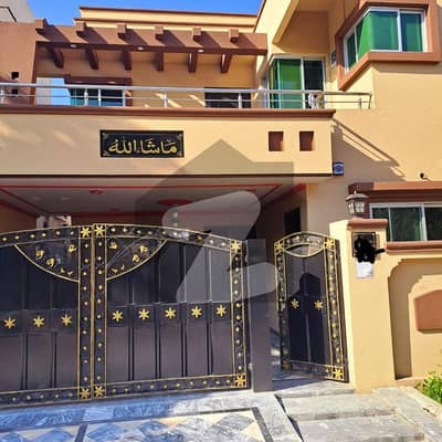 8 Marla House For Sale In Ali Block Sec-B Bahria Town Lahore,