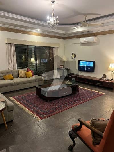 1.5 Kanal Furnished Lower Portion For Rent