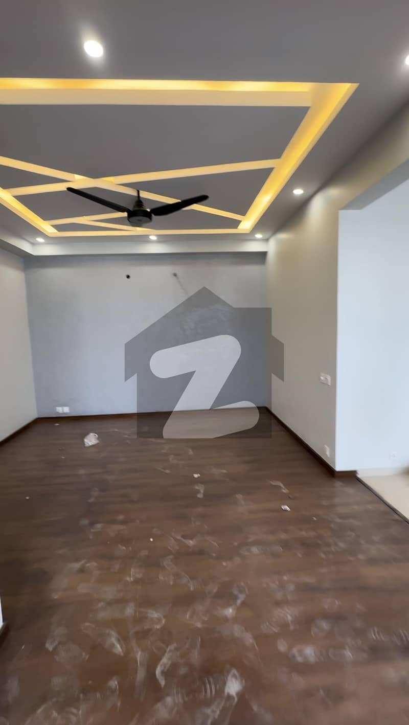 Lucky One 3 Bed DD 2450 Square Feet Executive Category Apartment Lucky One 3 Bed DD 2450 Square Feet Executive Category Apartment