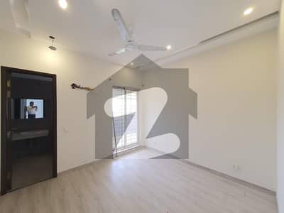 Brand New 1 KANAL Bungalow with Basement For Ren In DHA Phase 7