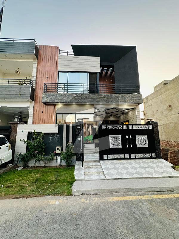Designer House for Sale in Parkview City, Lahore Park View City Tulip