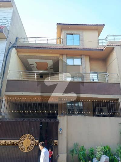 8 marla first floor portion for rent , Lahore medical housing sheme phase 1 main canal road Lahore