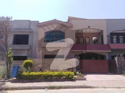Lower Portion For Rent Is Readily Available In Prime Location Of Bahria Town Phase 8 - Block E