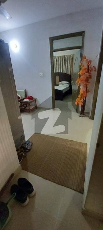 پی ای سی ایچ ایس بلاک 2 پی ای سی ایچ ایس,جمشید ٹاؤن,کراچی میں 3 کمروں کا 8 مرلہ زیریں پورشن 2.6 کروڑ میں برائے فروخت۔