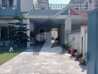 10 Marla Beautiful House For Rent In Lake City Sector M-7 Lahore