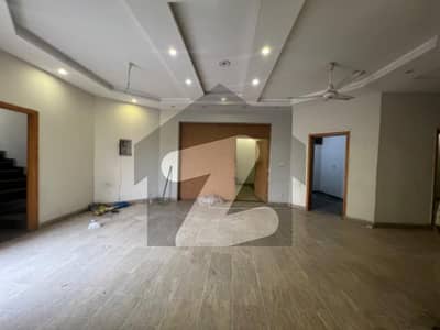 Kanal Upper Portion Available For Office