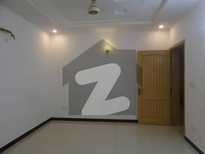 آئی ۔ 8 اسلام آباد میں 6 کمروں کا 12 مرلہ مکان 11.0 کروڑ میں برائے فروخت۔