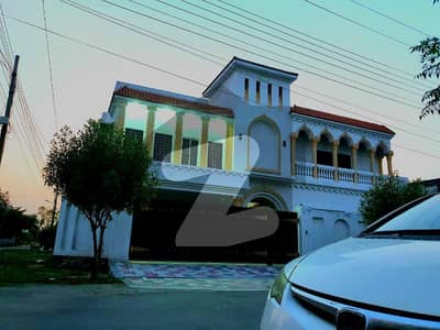 Brand New House 1 Kanal Beautiful Location For Sale