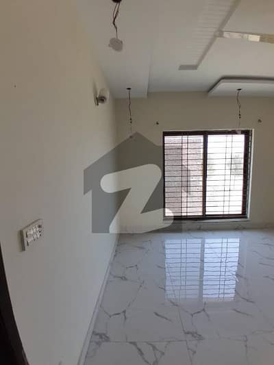1 bed apartment non furnished available for rent gulmohar block Bahria town Lahor