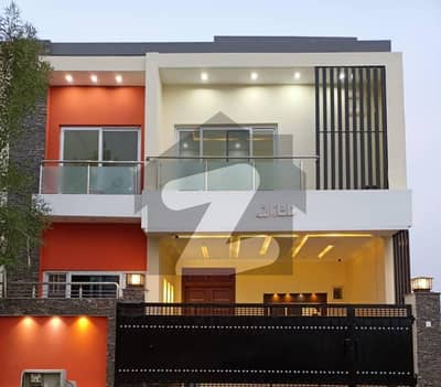 7 Marla Brand New House Available For Sale