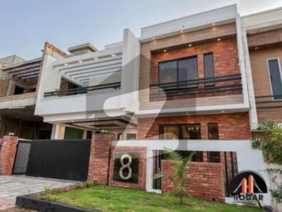 A Beautiful 10 Marla House In Bahria Enclave Islamabad