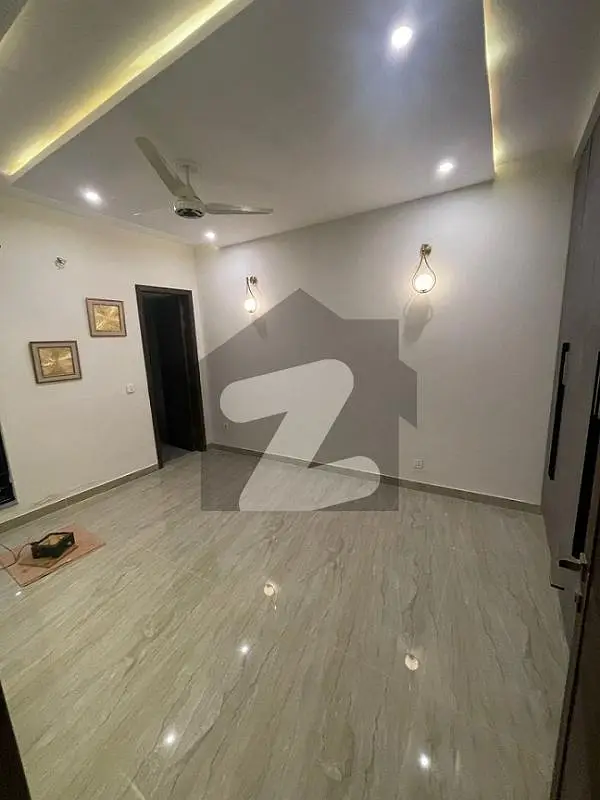 10 MARLA LIKE NEW LOWER PORTION FOR RENT IN JASMINE BLOCK BAHRIA TOWN LAHORE