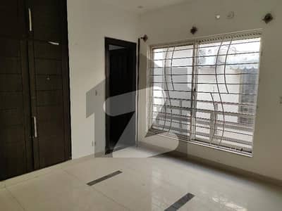 New upper portion available for Rent in Bahria town phase 4