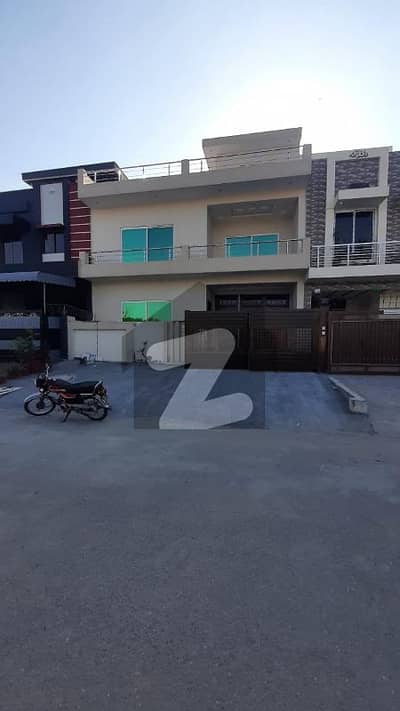 G13.8 MARLA triple story 30X60 BRAND NEW LUXURY HOUSE FOR RENT PRIME LOCATION G13 ISB