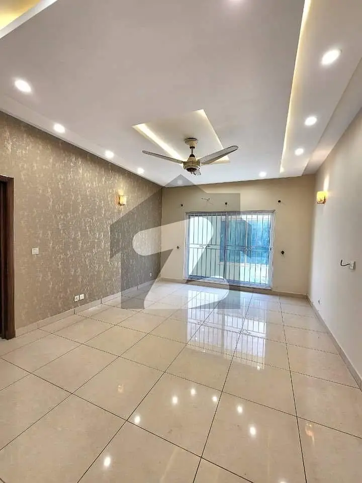 1 Kanal Full House for Rent available in DHA Phase 5, Lahore.