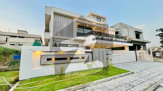 Eye Catching Modern Design Luxury Bungalow For Sale At Prime Location Of Dha