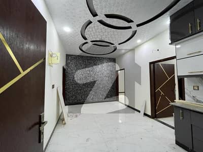 پی ای سی ایچ ایس بلاک 6 پی ای سی ایچ ایس,جمشید ٹاؤن,کراچی میں 3 کمروں کا 8 مرلہ فلیٹ 1.9 کروڑ میں برائے فروخت۔